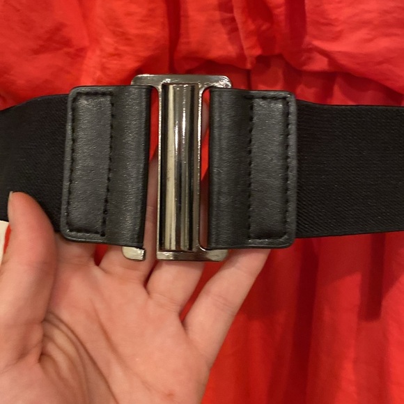 Super Flattering Coral Mini Dress with Black Belt from City Triangles, size M - Picture 2 of 11